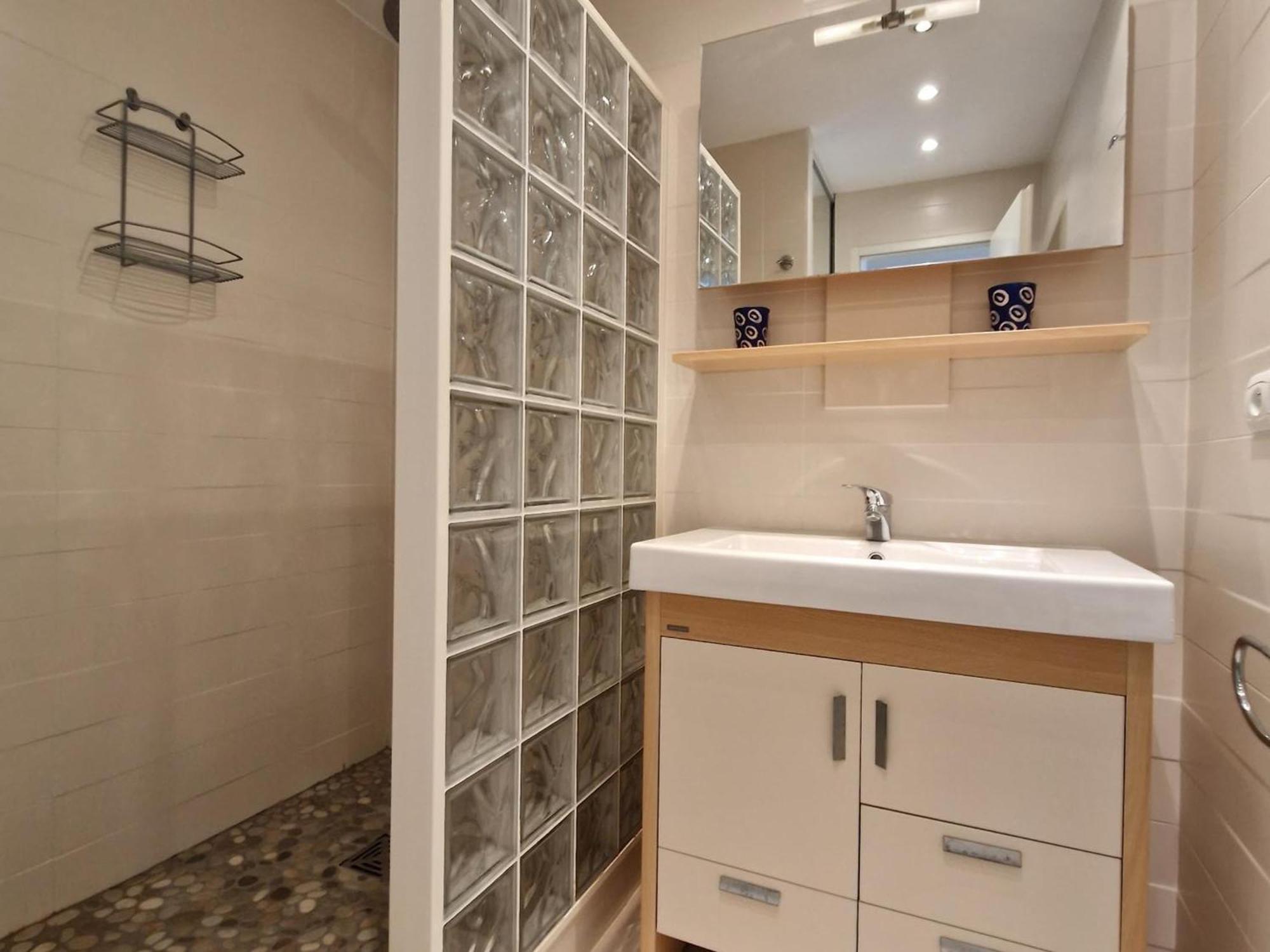 Bel Appartement T2 Avec Balcon, Wifi Et Parking Pres De La Plage - Fr-1-706-2 Шатлайон-Плаж Екстер'єр фото