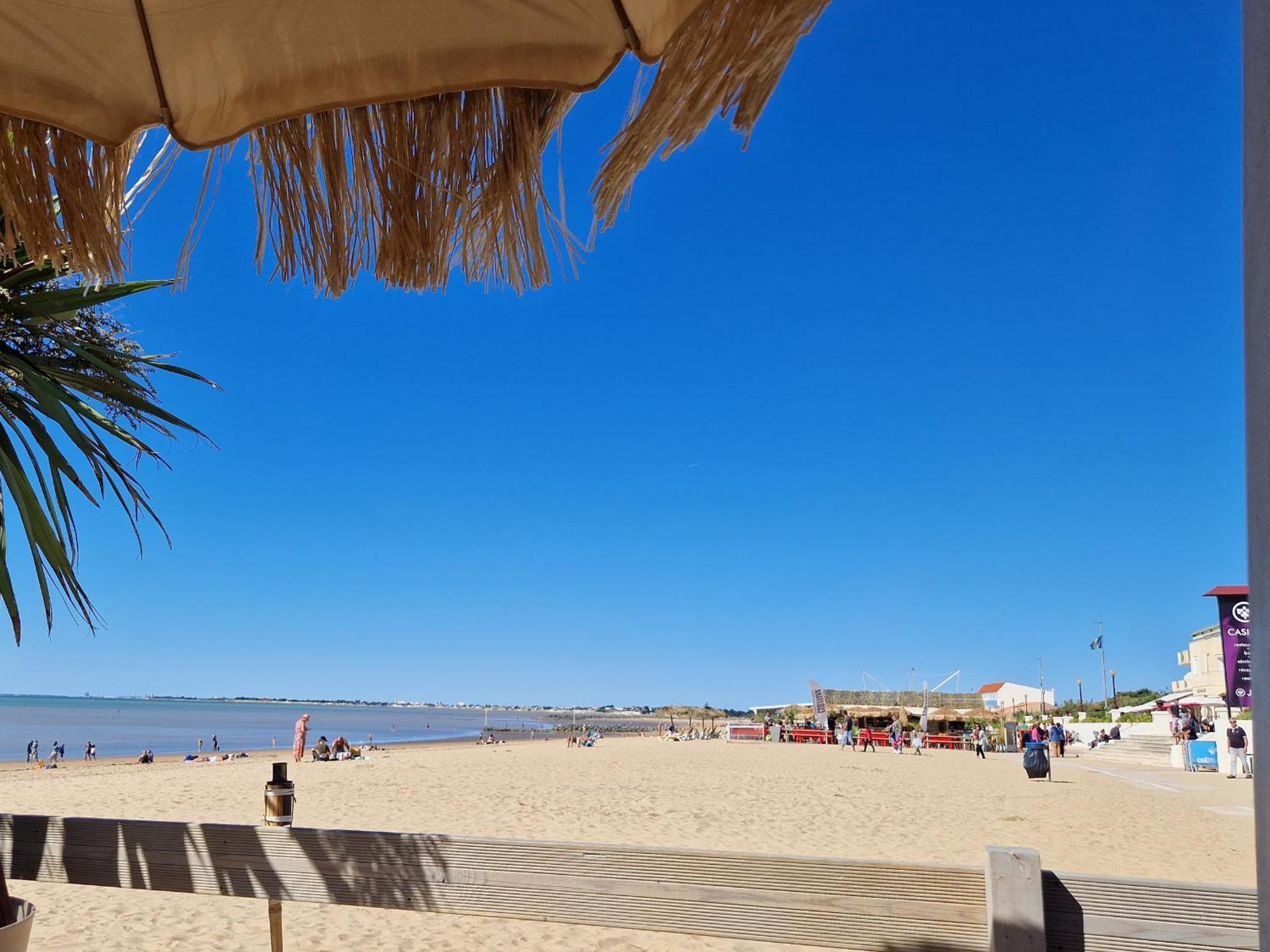 Bel Appartement T2 Avec Balcon, Wifi Et Parking Pres De La Plage - Fr-1-706-2 Шатлайон-Плаж Екстер'єр фото